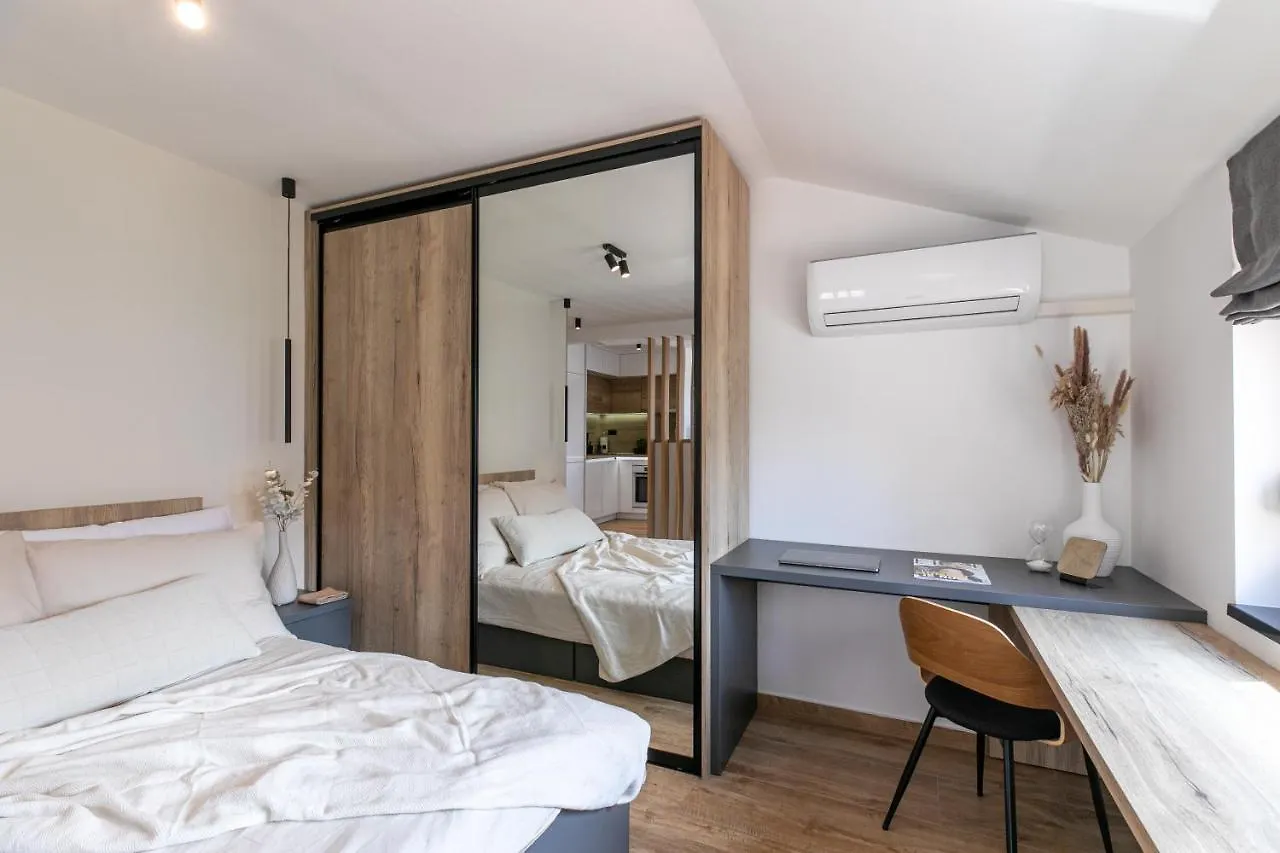 Studio R&K Apartment Pula 0*,  Croatia
