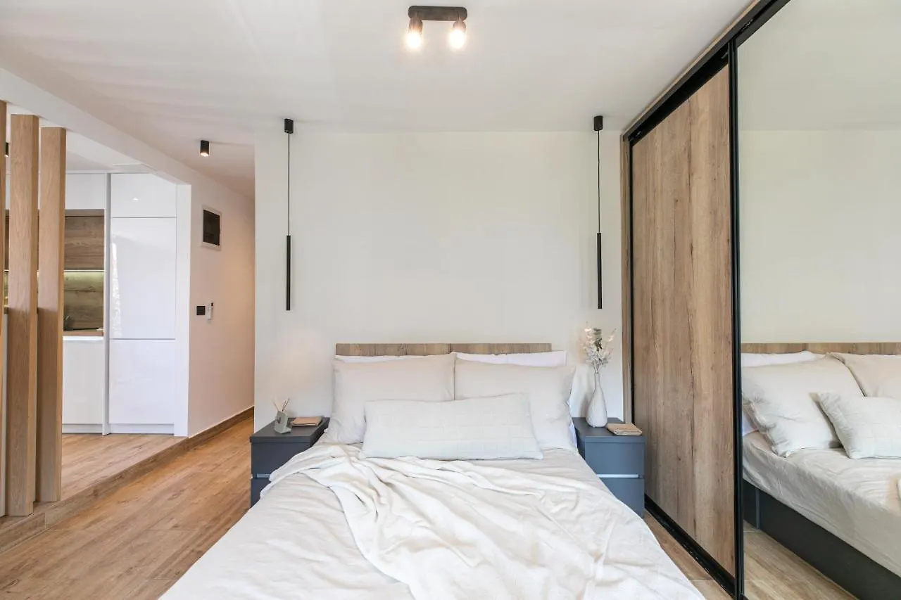 Studio R&K Apartment Pula 0*,